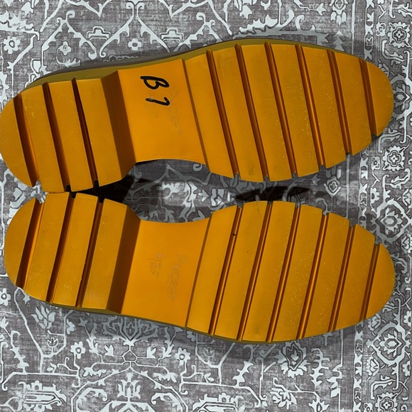 Concept Seoul Lug Sole Loafer - Picture 7 of 8